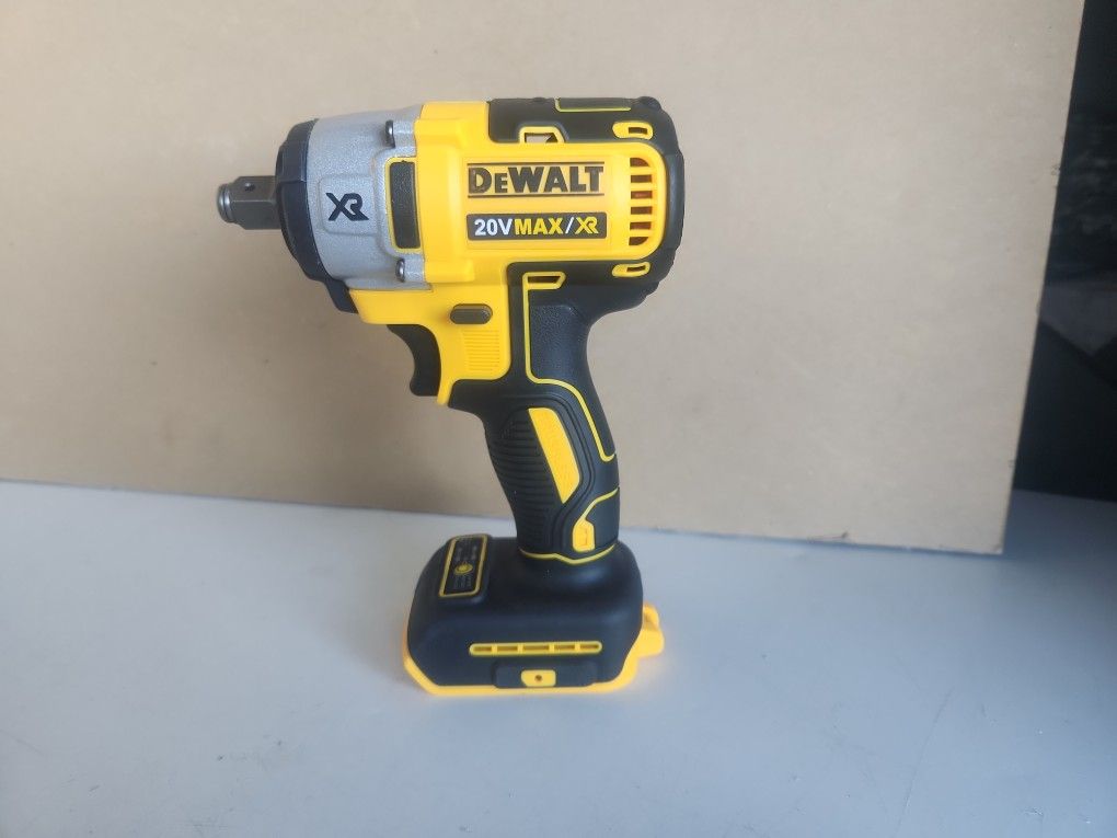 Dewalt 20v Max Xr 1/2" impact Wrench