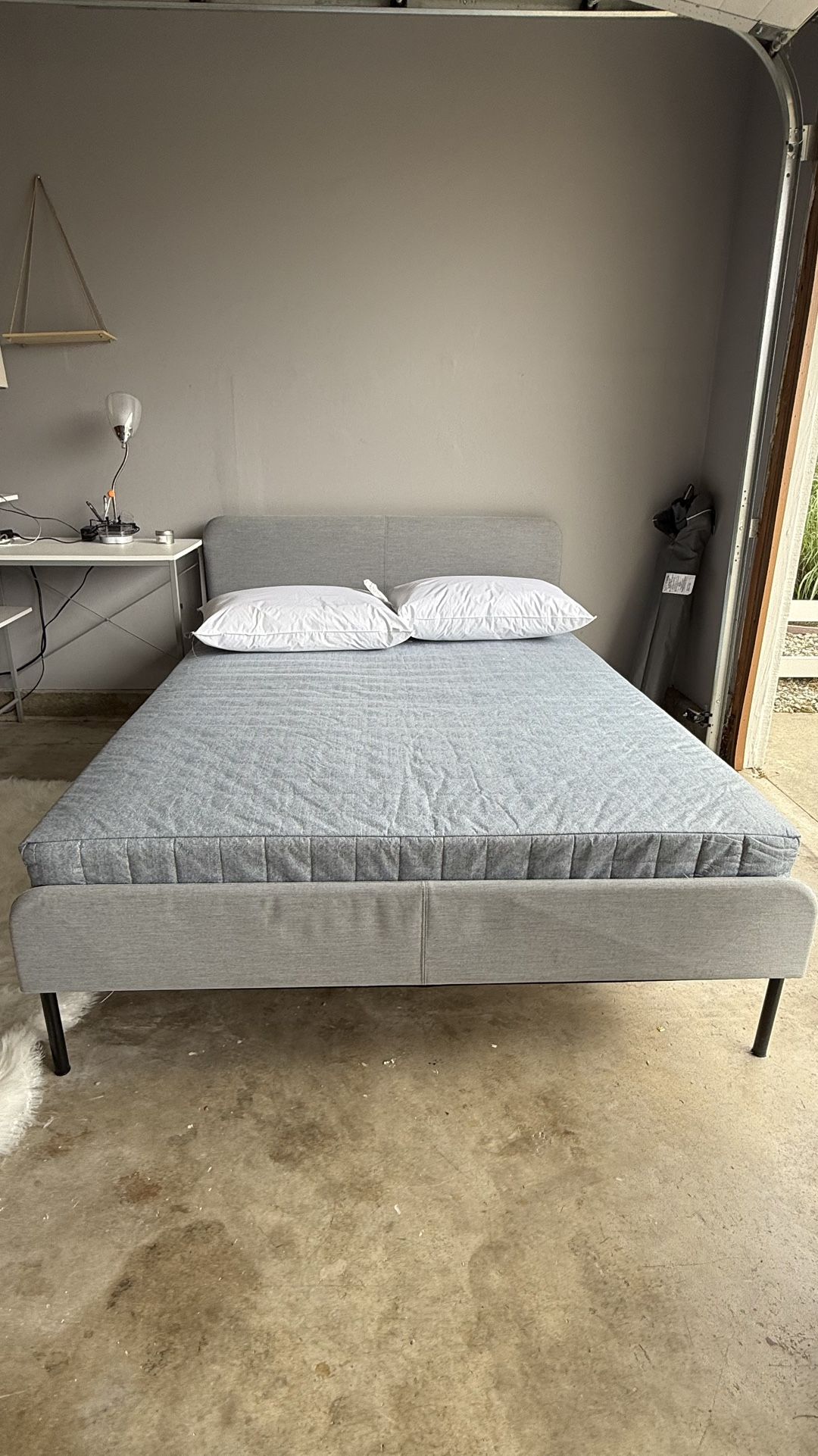 Full Size Bed Frame & Mattress