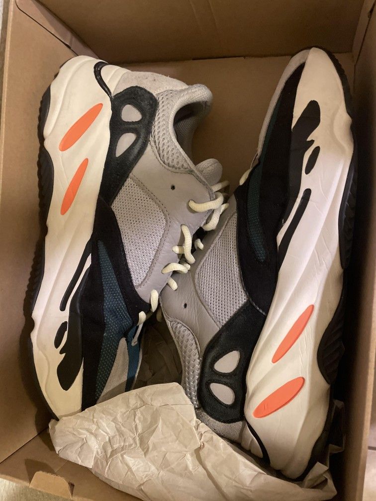 Yeezy 700 Boost "Wave Runners"