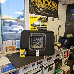 Kicker L7S Sub & Amp Combo! 600 rms Ported Box