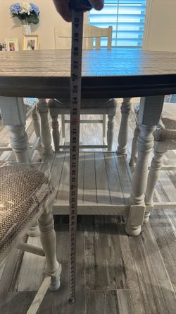 Comedor de 4 sillas/ 4-chair dining set