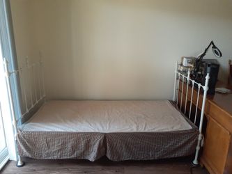 Twin Size Metal Bed For Memory Foam Mattress
