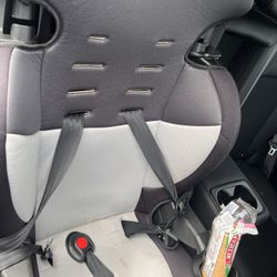 car seat $30