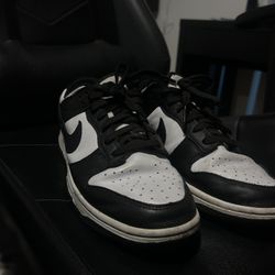 Nike Dunk Pandas 