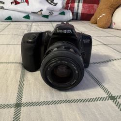 Minolta 400Si Maxxum Camera
