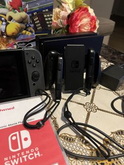 Nintendo Switch Mario Kart 8 Deluxe Bundle