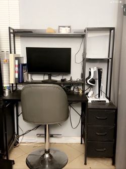 Ps5 monitor desk headset and charging station