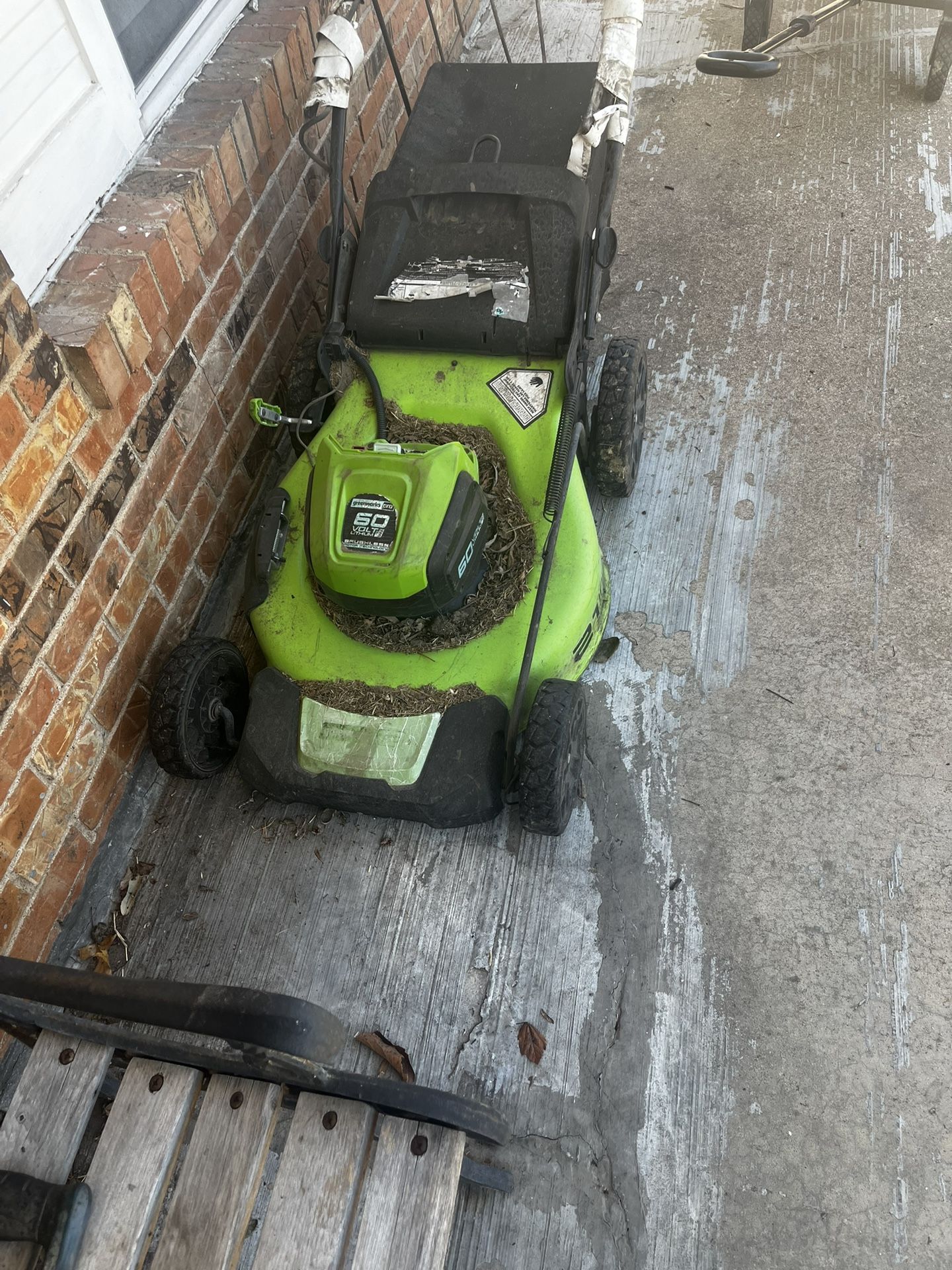 Green works Lawnmower