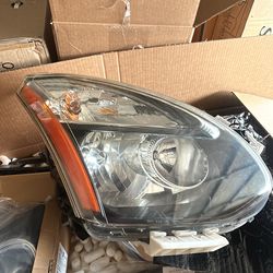 Nissan rogue 2015 passenger side headlight