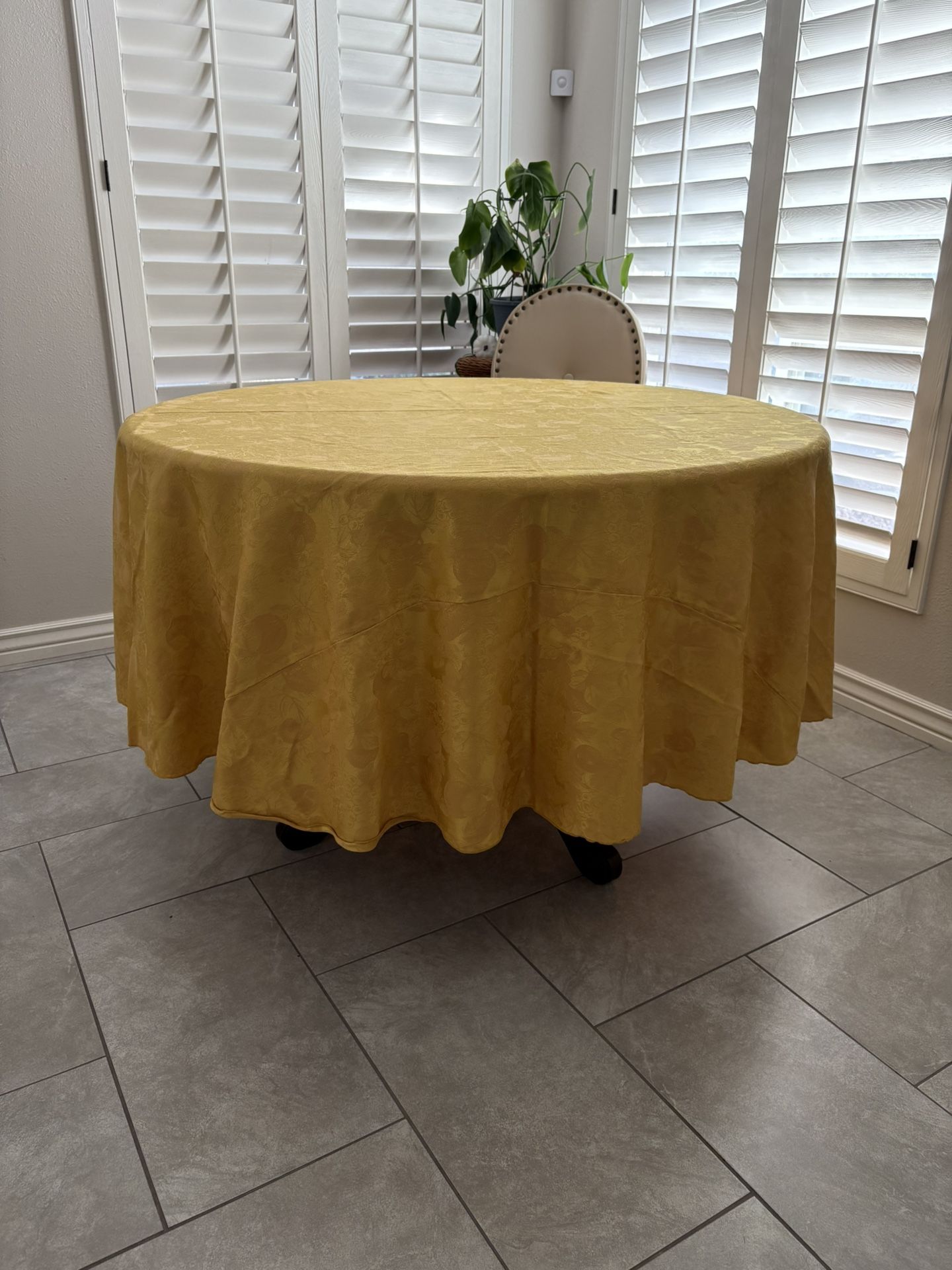 Bridal Satin Round Tablecloth 