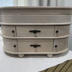 Large Jewelry box lots of space  