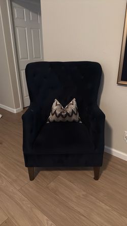 Navy Blue Velvet Chair