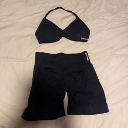 DFYNE Black Halter Sports Bra and Bike Shorts Set