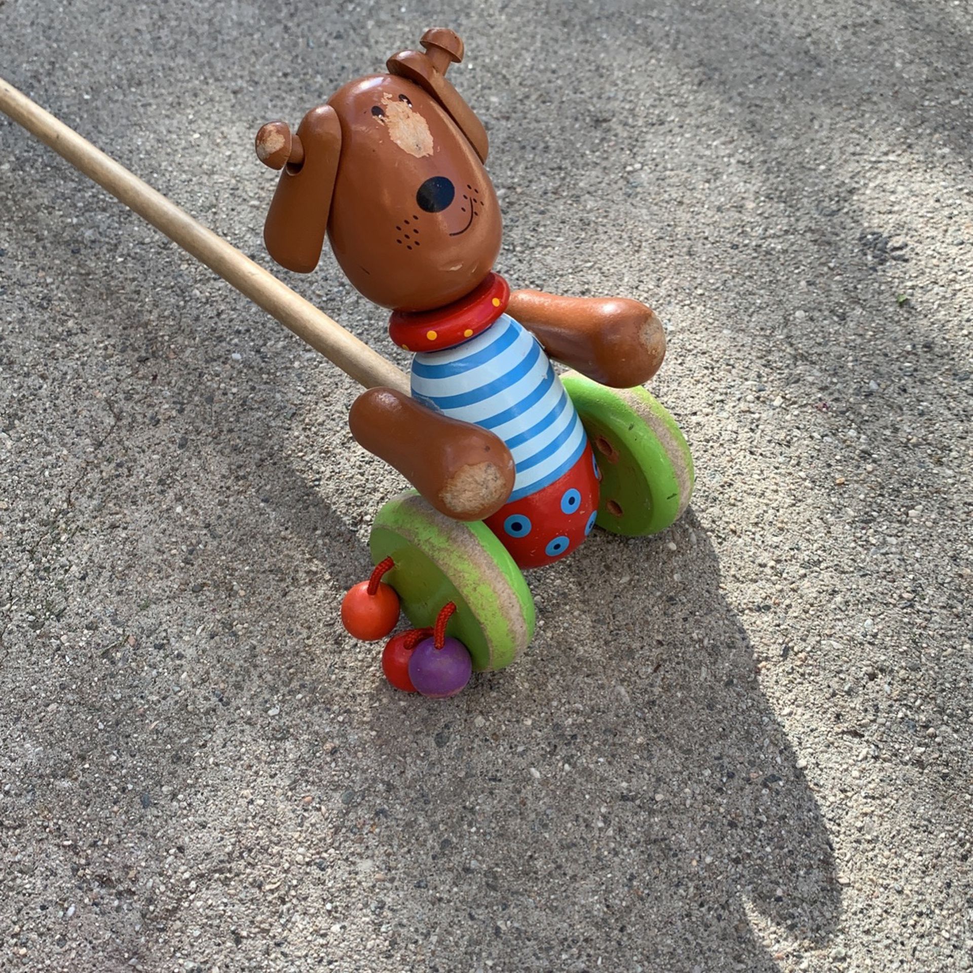Fat Brain Kids Toddler Baby Wooden Dog Walker Stick Clacker Swing Ears Montessori Toys