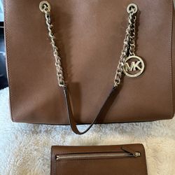 Michael Kors Purse And Wallet