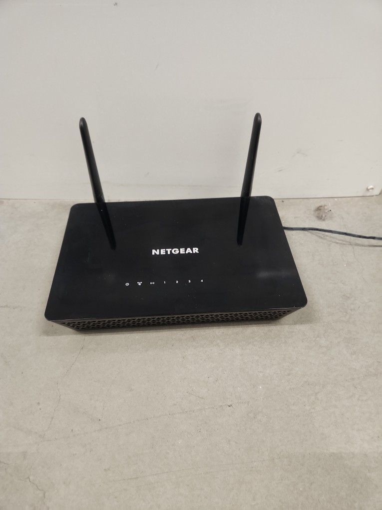 NETGEAR Wireless Desktop Access Point (WAC104) - WiFi 5 Dual-Band AC1200 Speed | 3 x 1G Ethernet Ports | Up to 64 Devices | WPA2 Security | 