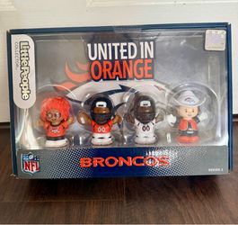 NFL little people denver broncos players figurines