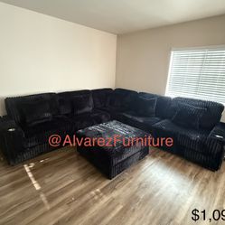 XL Modular Sectional Sofa With Ottoman