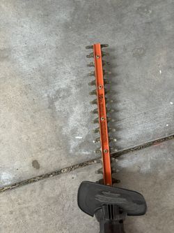 Hedge Clipper Plug In Black & Decker