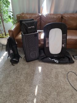 Nuna Play Yard And Changing Table