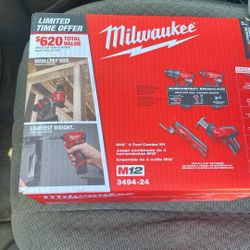 Milwaukee M12 Toolbox 