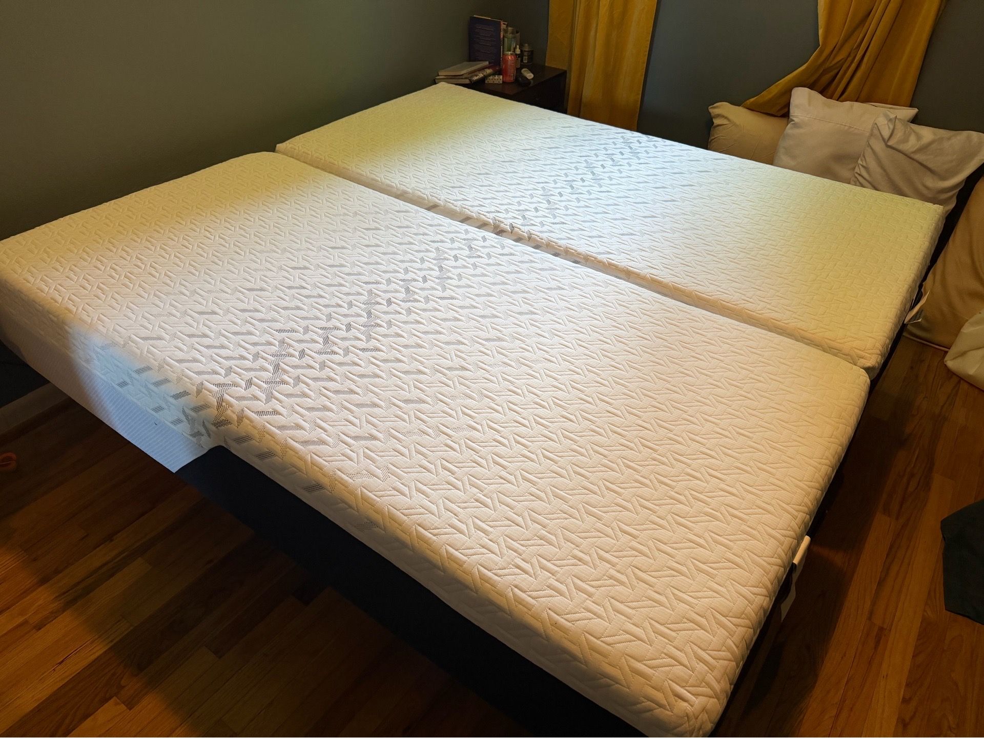 Like New Nectar Classic Memory Foam Split King Mattress