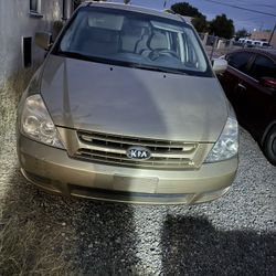 2010 KIA Sedona