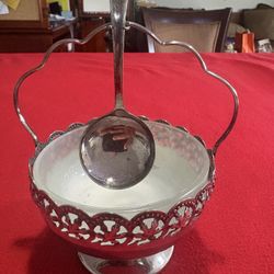 Vintage Celtic Quality Plate Condiment Jam Sugar Nut Dish with  Spoon EPNS.   Made in England.   Located in Miami Florida. 