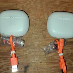 JBL 125TWS Wireless Bluetooth Earbuds