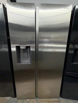 Like New Samsung Side By Side Refrigerator