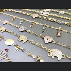 We offer  easy credit options.  no credit Needed . 