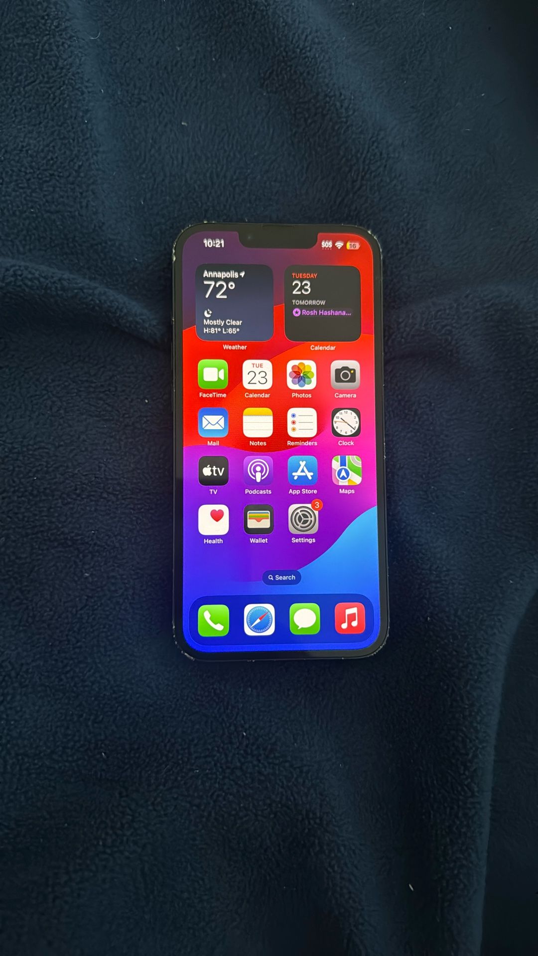 iPhone 13