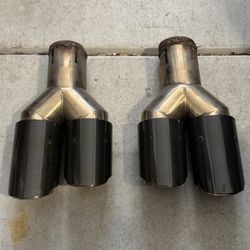 Carbon Fiber Exhaust Tips