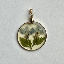 💙 Pretty blue dried flowers pendant