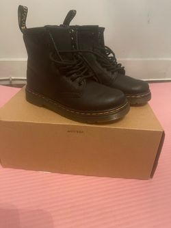 Kids size 10  Dr Martens