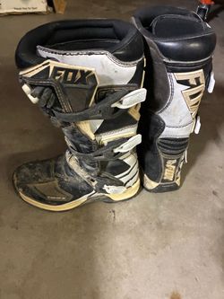 Fox boots size k13  & y2