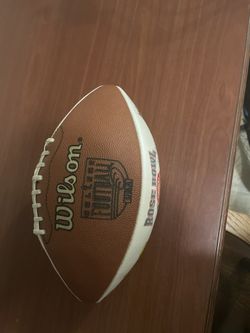 a  Footbal ball from 1998 signed by a player unknown to me