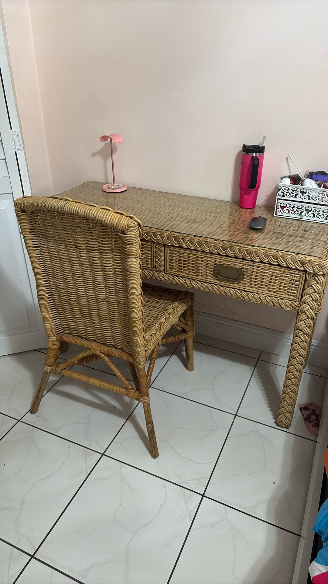 Wicker Table Computer wicker computer desk for Sale in Homestead, FL - OfferUp