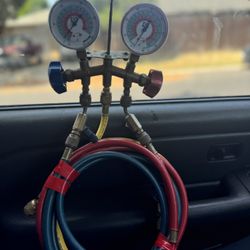 HVAC. GAUGES. 