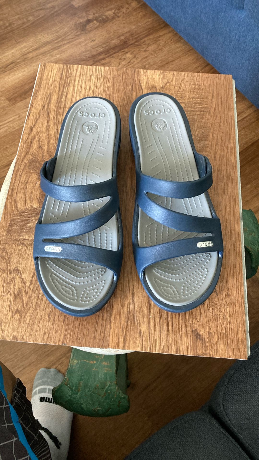 CROCS Wedge Sandals Size W-10