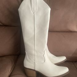 Wester Boots White Size 7M.