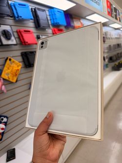 iPad Pro 11inch M5 256GB WiFi LTE