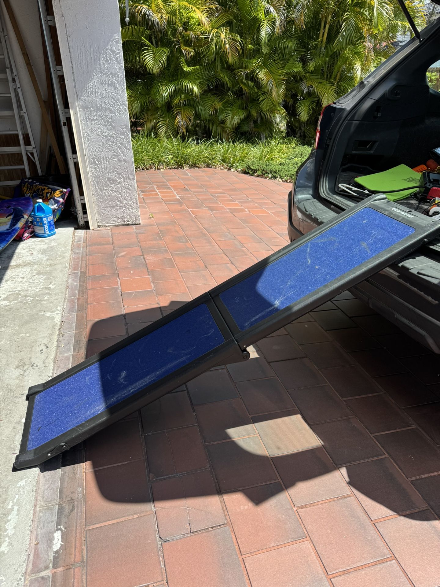 Dog ramp - Folds For storage 