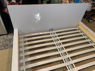 Queen size bed frame and box spring