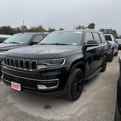 2022 Jeep Wagoneer