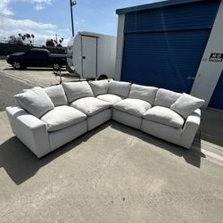 Free Delivery Cloud Couch Dupe sectional Ivory