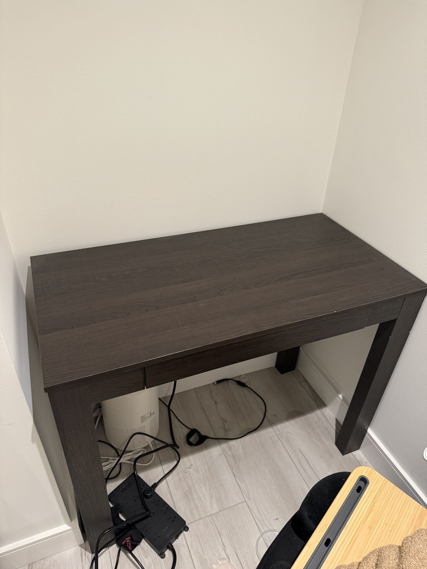 39 inch desk