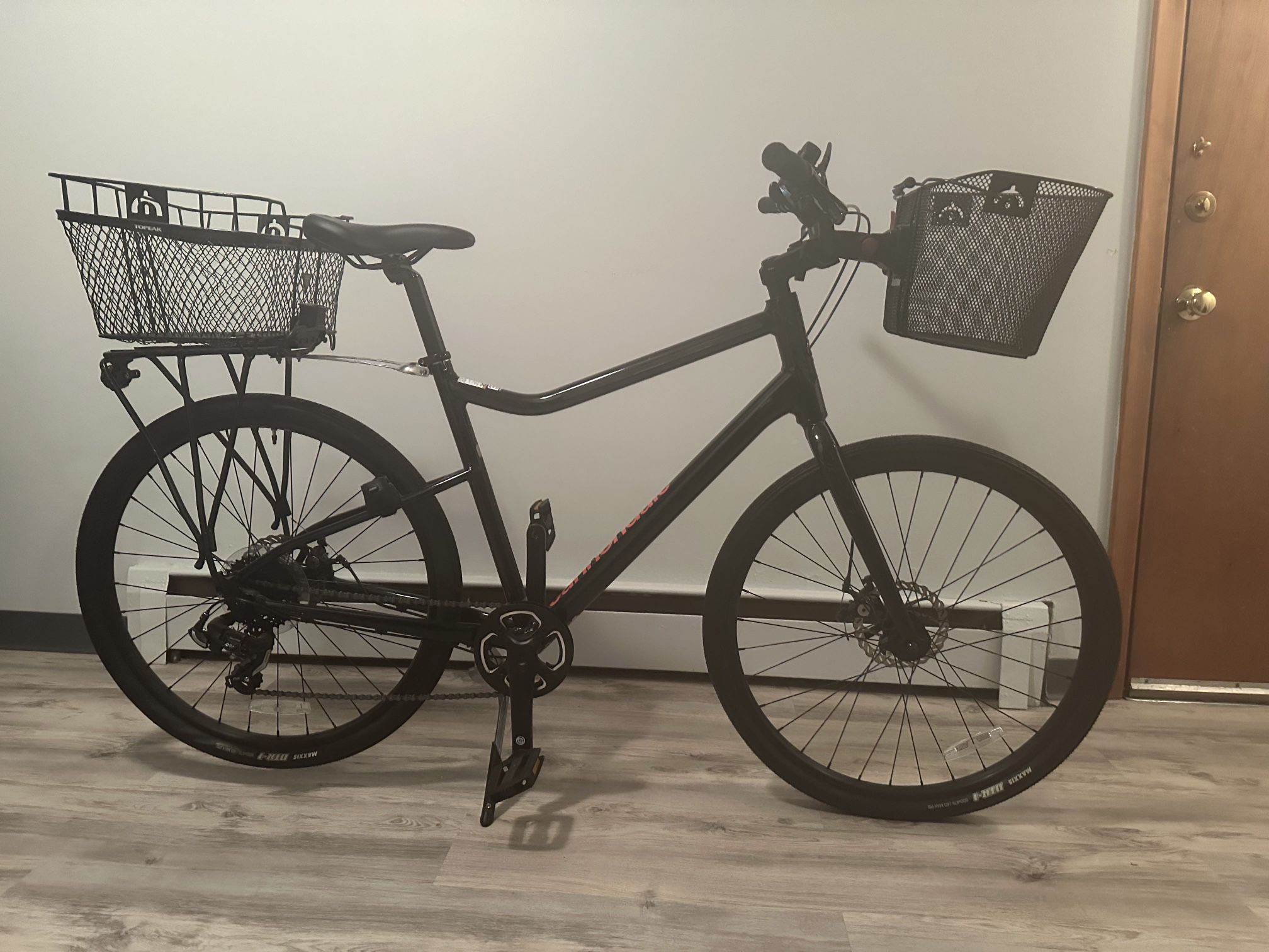 Like-New Cannondale Treadwell 3 Hybrid Bicycle - Large, Accessories Included