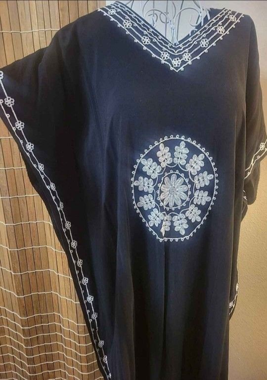 Woman's  Boho Dress- NEW