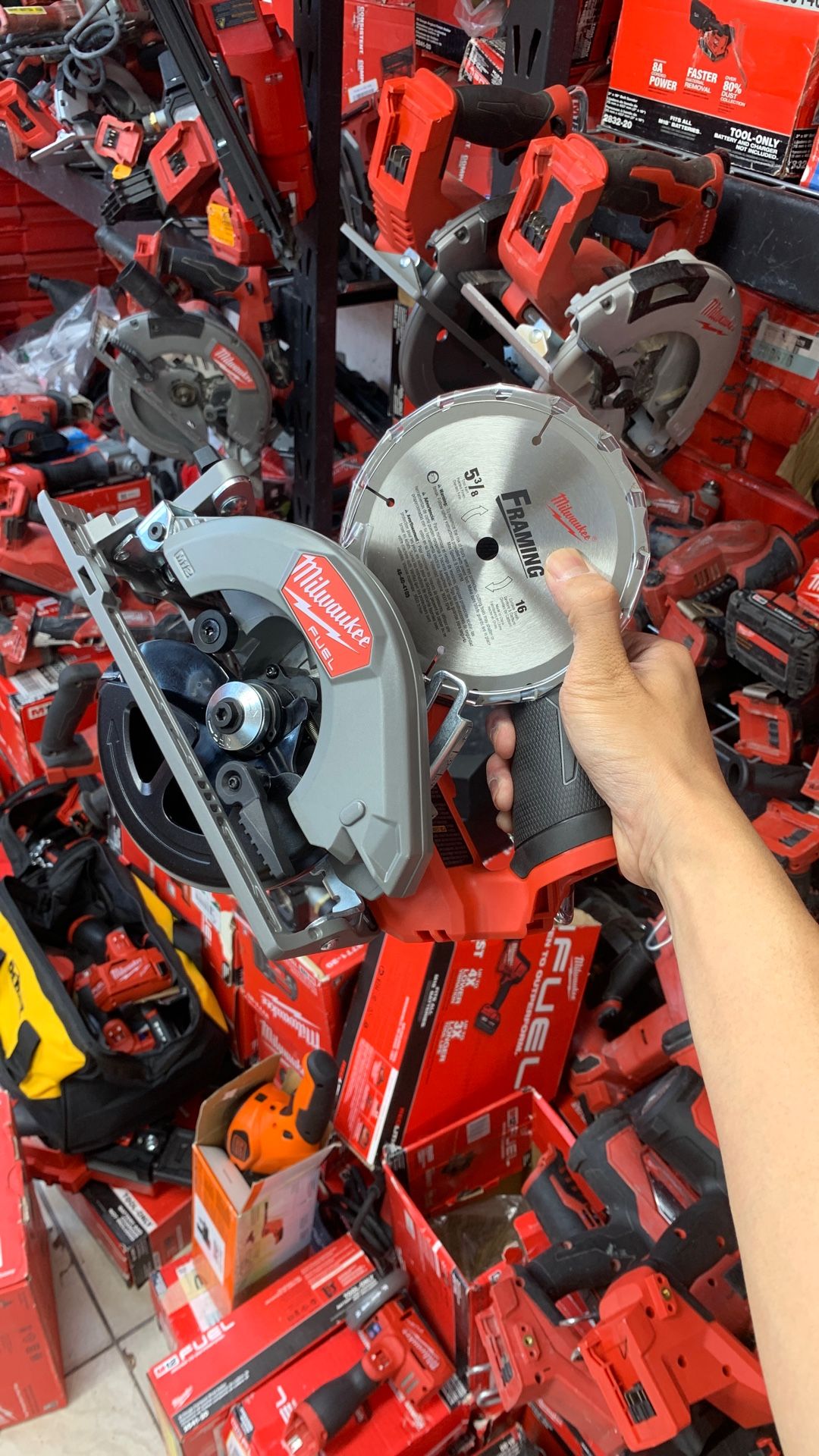Milwaukee M12 Fuel 5-3/8” Circular Saw